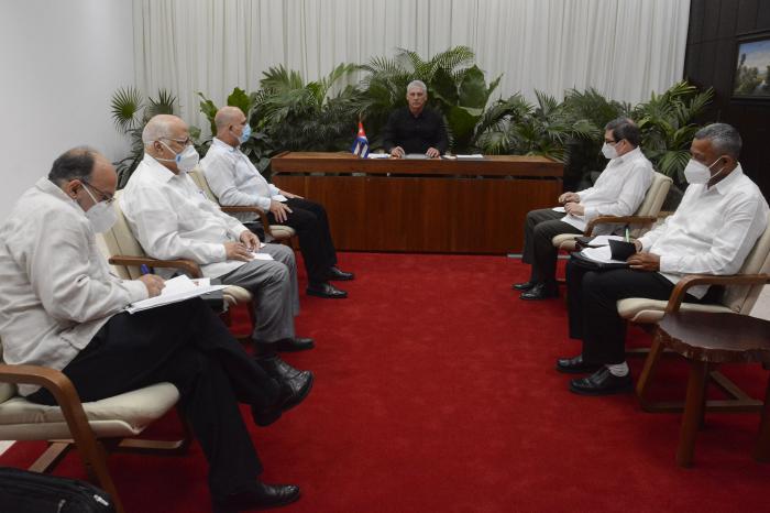 Sostiene Díaz-Canel conversación telefónica con Xi Jinping Sostiene Díaz-Canel conversación telefónica con Xi Jinping