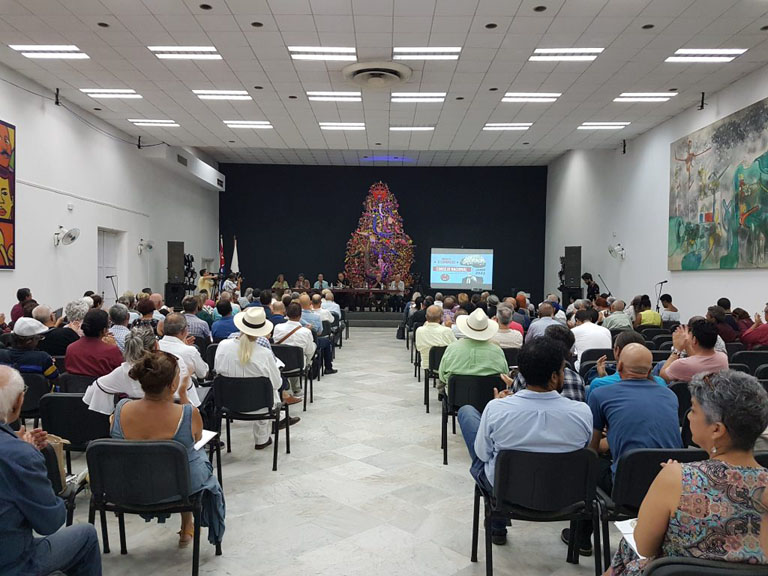 X Congreso de Unión de Escritores y Artistas de Cuba X Congreso de Unión de Escritores y Artistas de Cuba
