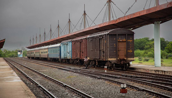 Tras paso de Melissa: Reportan daños en líneas del ferrocarril en Santiago de Cuba. Foto: Perfil en Facebook de Eduardo Rodríguez Ávila.