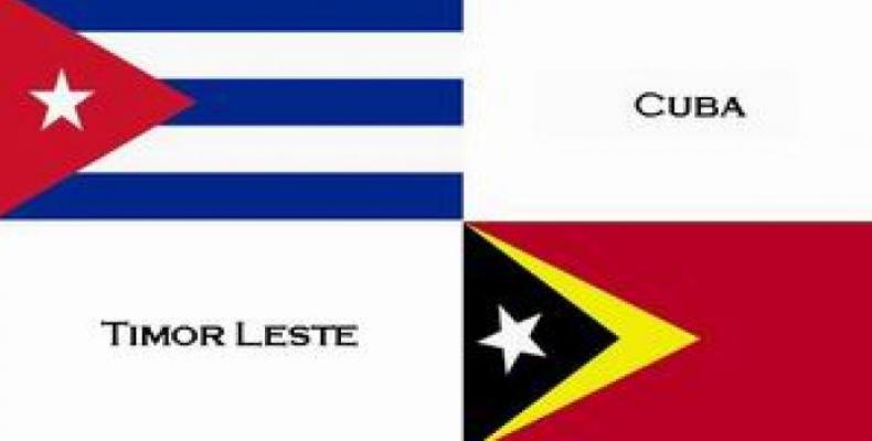 Banderas de Cuba y Timor Leste Banderas de Cuba y Timor Leste