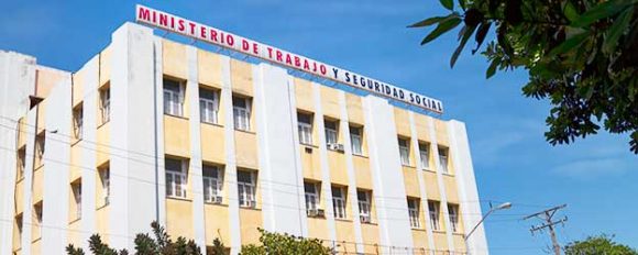 Sede del Ministerio de Trabajo y Seguridad Social. Foto: Archivo/Cubadebate. Sede del Ministerio de Trabajo y Seguridad Social. Foto: Archivo/Cubadebate.