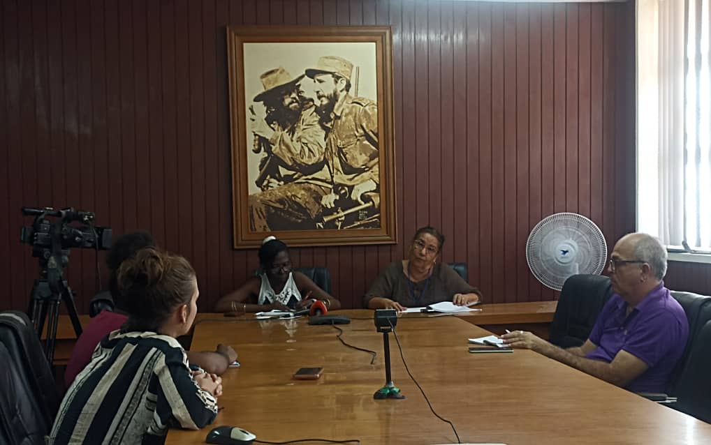 Primer Taller Internacional de Educación para jóvenes y adultos Primer Taller Internacional de Educación para jóvenes y adultos