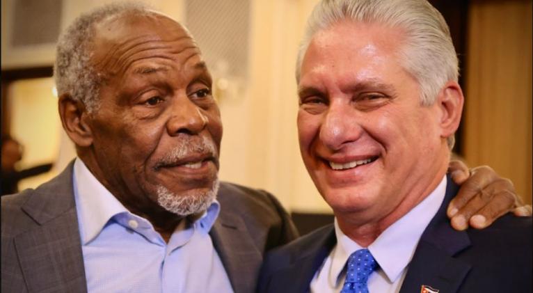 El actor norteamericano Danny Glover y el presidente cubano Miguel Díaz-Canel Foto: @PresidenciaCuba El actor norteamericano Danny Glover y el presidente cubano Miguel Díaz-Canel Foto: @PresidenciaCuba