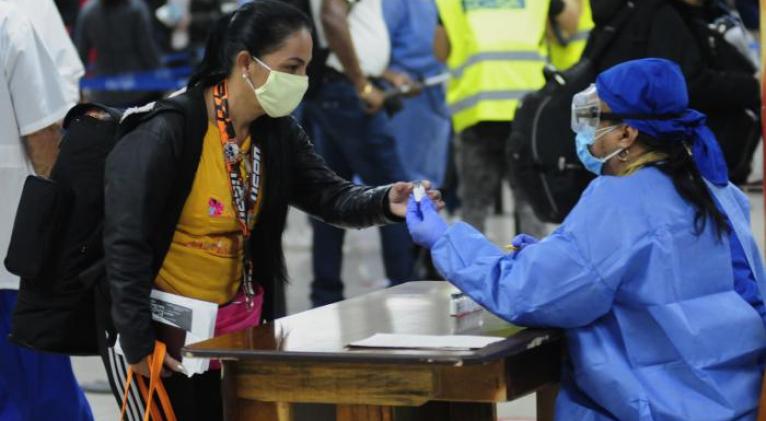 Aclaran dudas sobre el protocolo de salud vigente en los aeropuertos de Cuba Aclaran dudas sobre el protocolo de salud vigente en los aeropuertos de Cuba